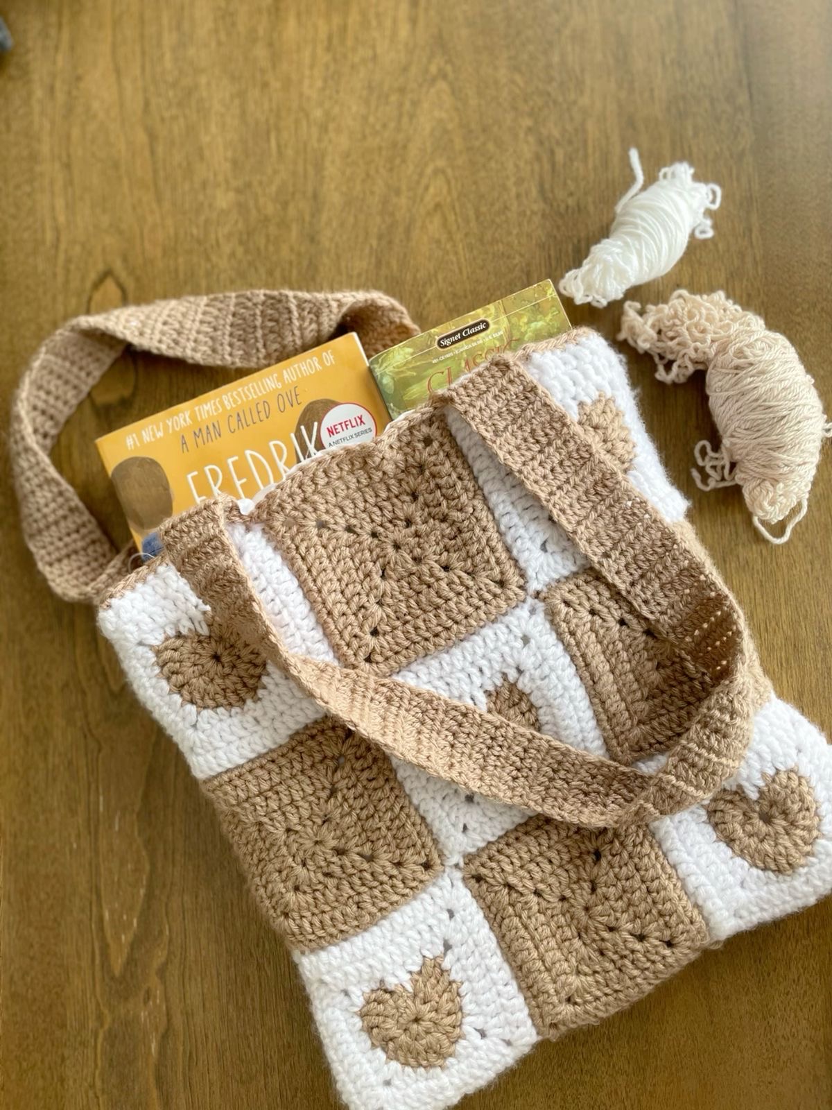 TeejaysCraftyCorner book cover